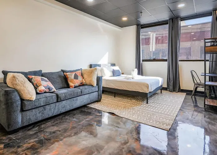 New Loft 3 Min To Cmu Pitt Sleeps 4 Apartment